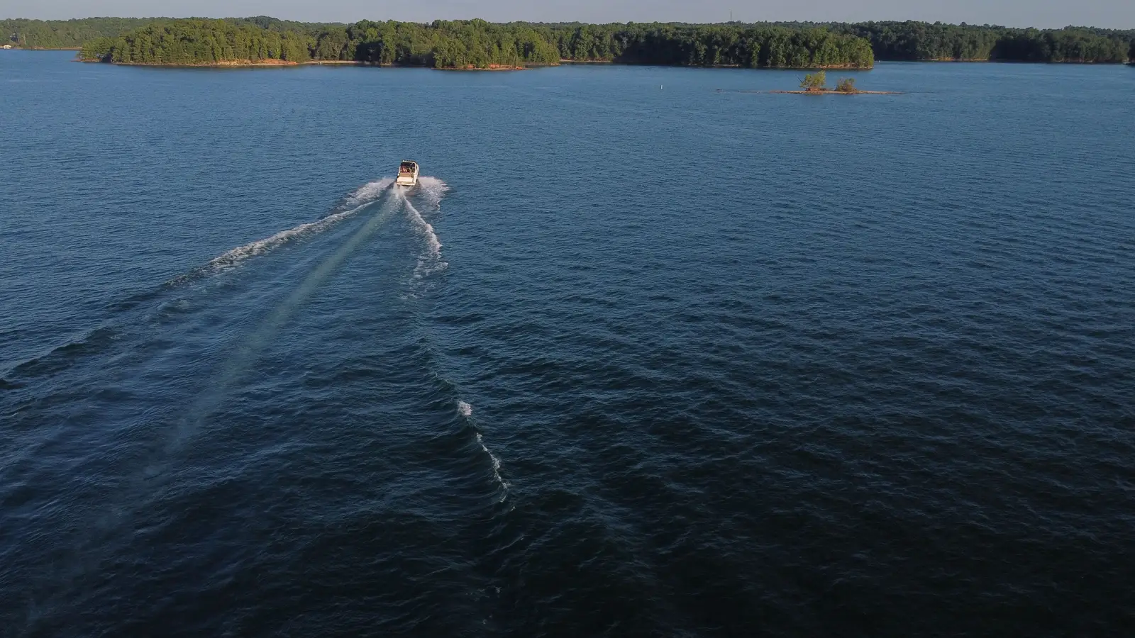 Lake Keowee Boat Dock: A Buyer's Guide to Permits, Rules, and Shoreline Classification