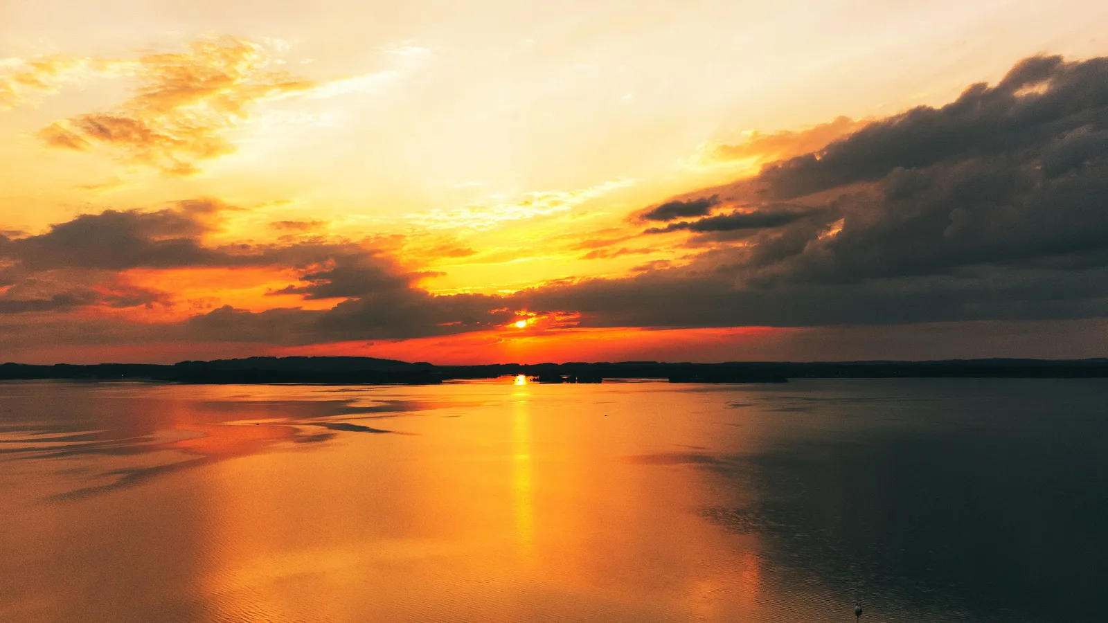 The Lake Keowee Luxury Market: What High-End Buyers and Sellers Should Know